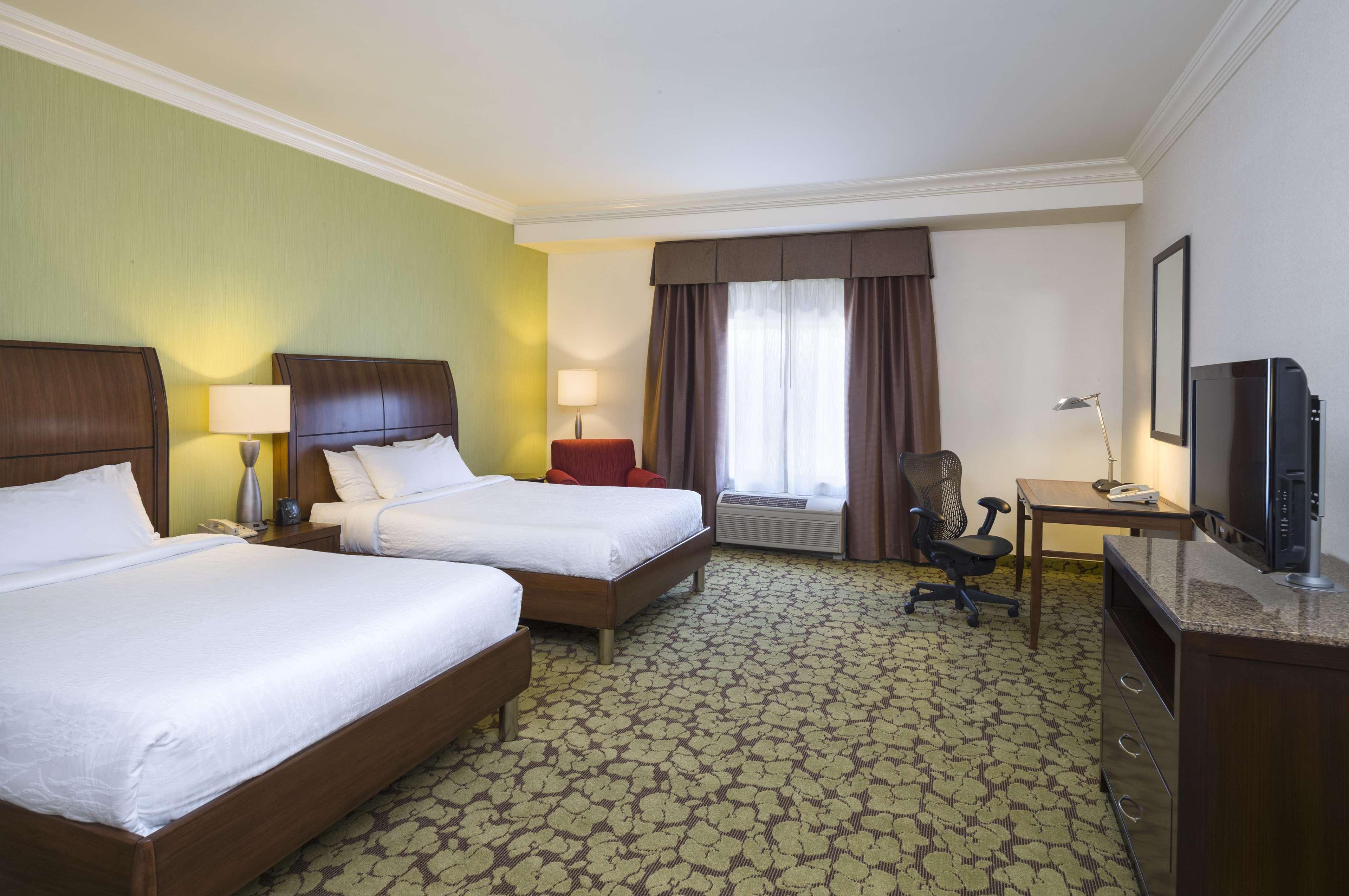 Hilton Garden Inn Edison/Raritan Center Dış mekan fotoğraf