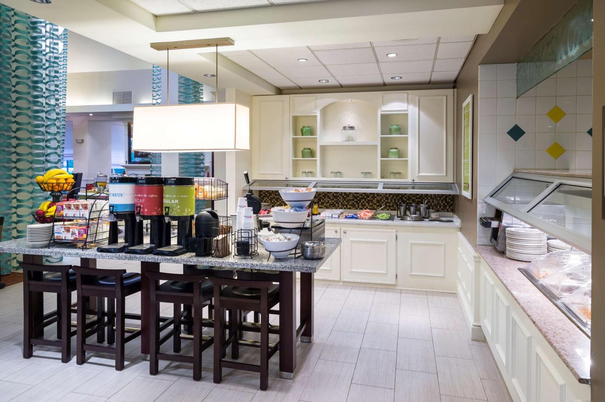 Hilton Garden Inn Edison/Raritan Center Dış mekan fotoğraf