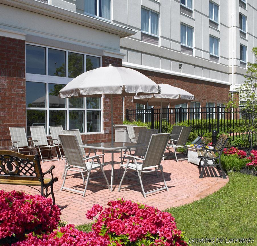 Hilton Garden Inn Edison/Raritan Center Restoran fotoğraf