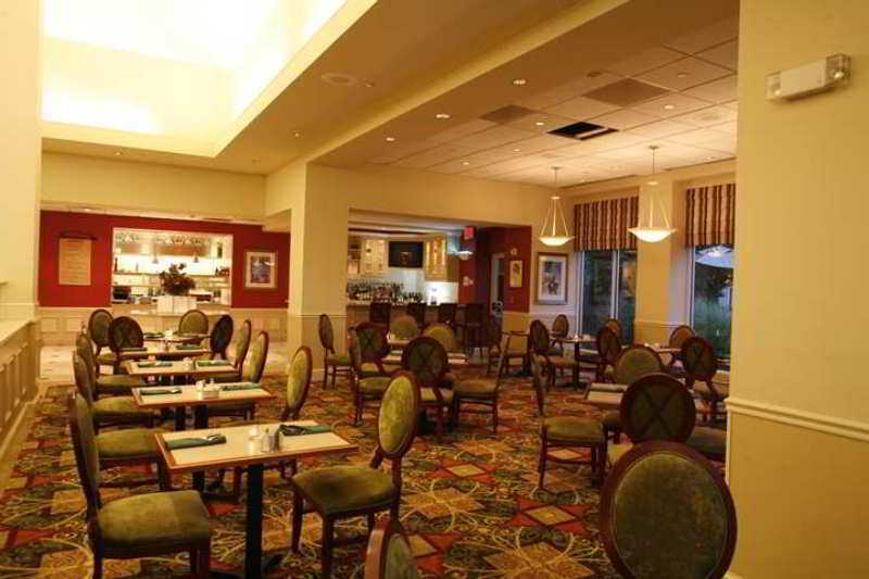 Hilton Garden Inn Edison/Raritan Center Restoran fotoğraf